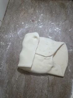 cover-properly-butter-with-dough