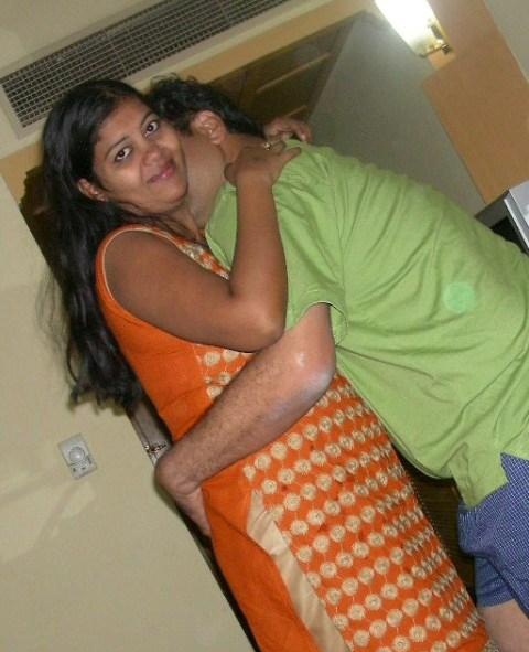 Hot Sexy Newly Married Panjabi NRI Aunty Bhabhi Enjoy with Boyfri