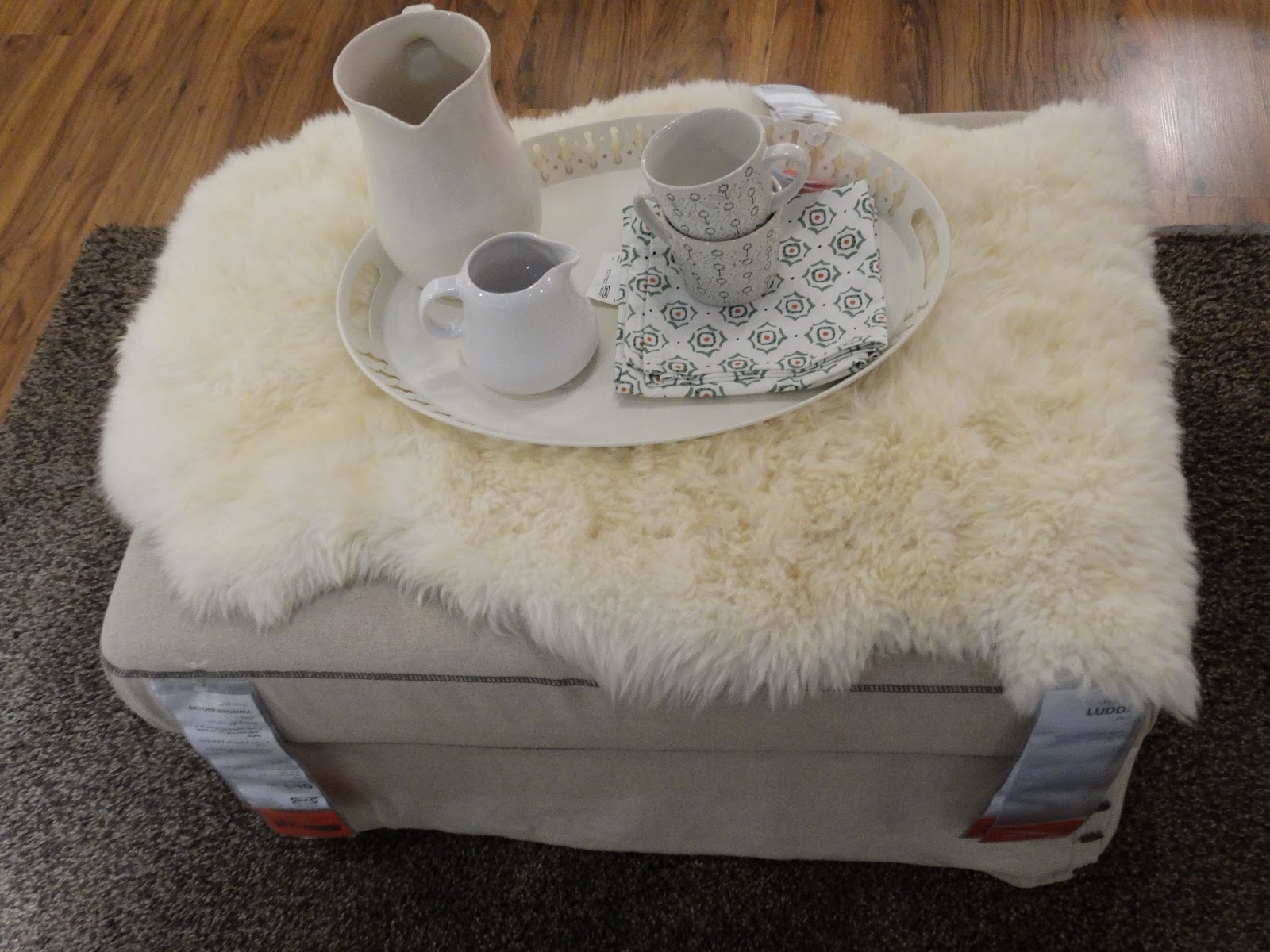 رائعة على الرحب و السعة عملية حسابية فرو ابيض ايكيا Momsclubofrenton Org