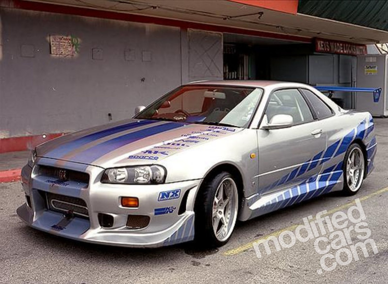 BEAUTİFUL CARS...: NİSSAN SKYLINE R34 VS R35