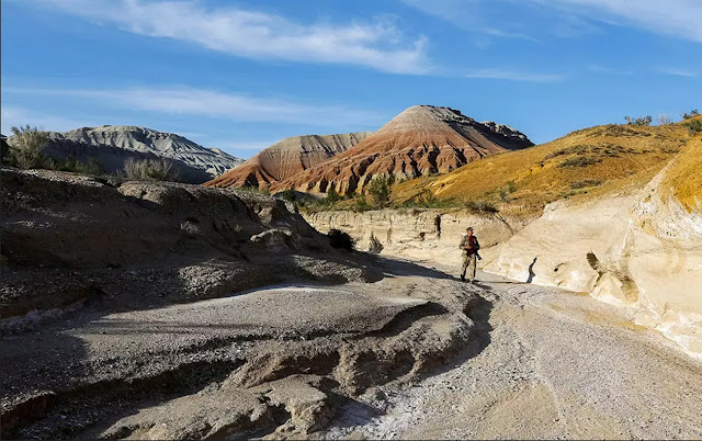 Природа национального парка Алтын-Эмель. Поющие пески Казахстана