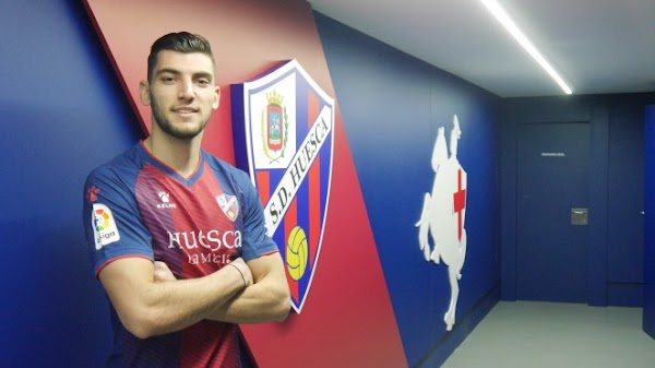 Oficial: Huesca, llega cedido Rafa Mir