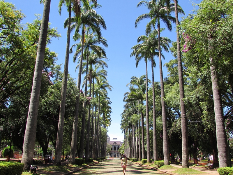 Tem que ir Praça da Liberdade