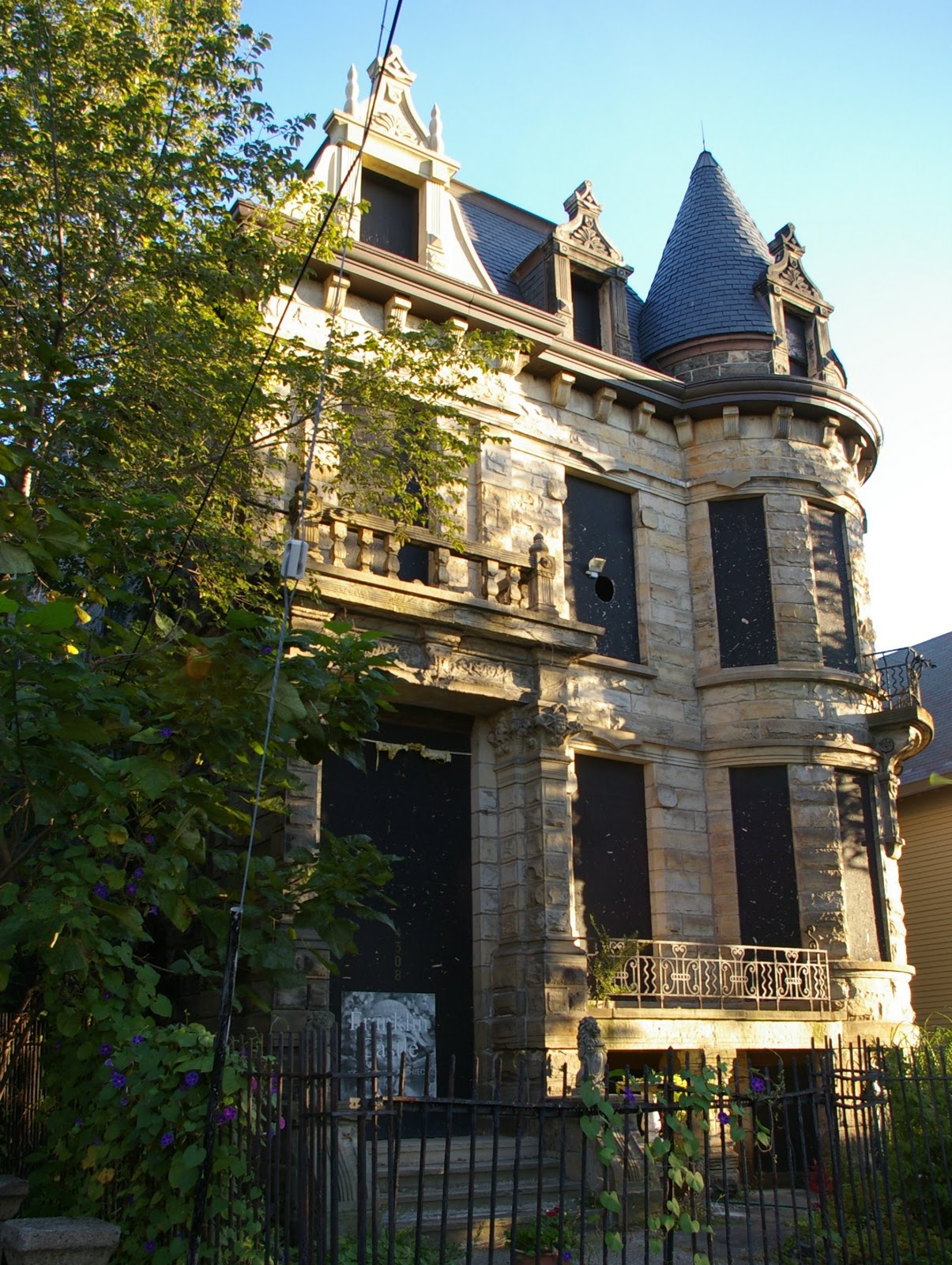 CLEVELAND`S NOTORIOUS FRANKLIN CASTLE SOLD FOR HOUSE CONVERSION