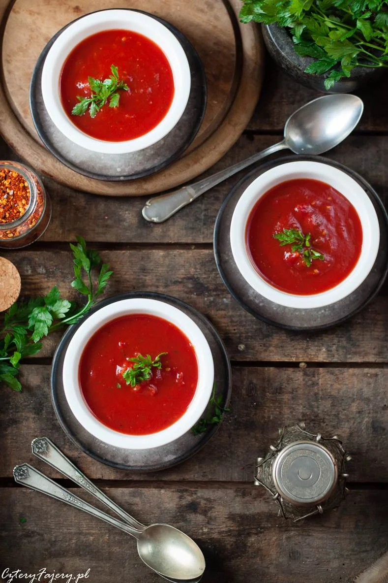zupa-pomidorowa-z-pieczonych-pomidorow