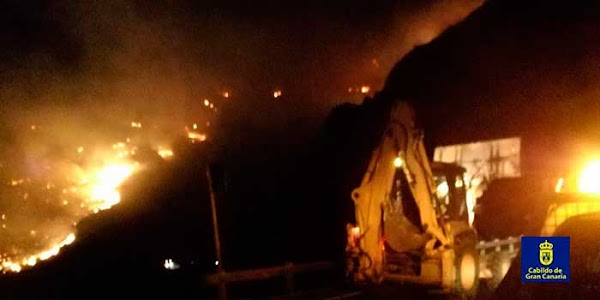 Actualización carreteras cerradas Gran Canaria, incendio forestal Actualización carreteras cerradas Gran Canaria, incendio forestal