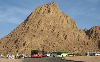 Gunung uhud