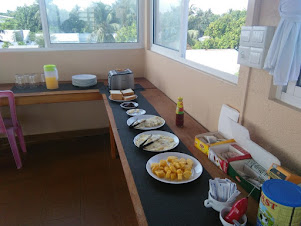 Excellent "Maldives/Continental" breakfast layout at "Nemo Inn".