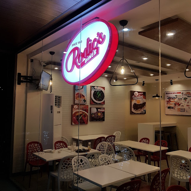 [Review] Rodic's Diner, Rolex Place Fairview It's all about food