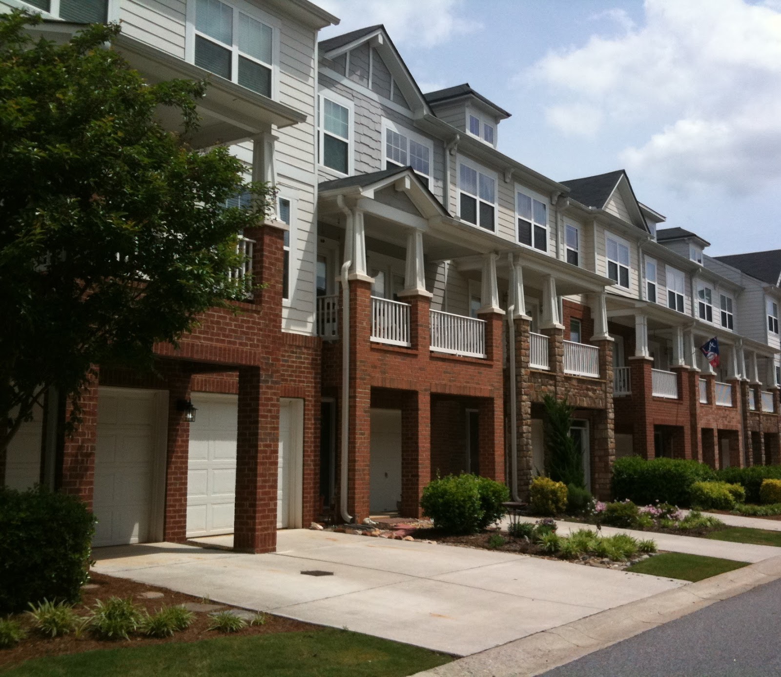 Wyndham Townhomes Alpharetta / Milton GA