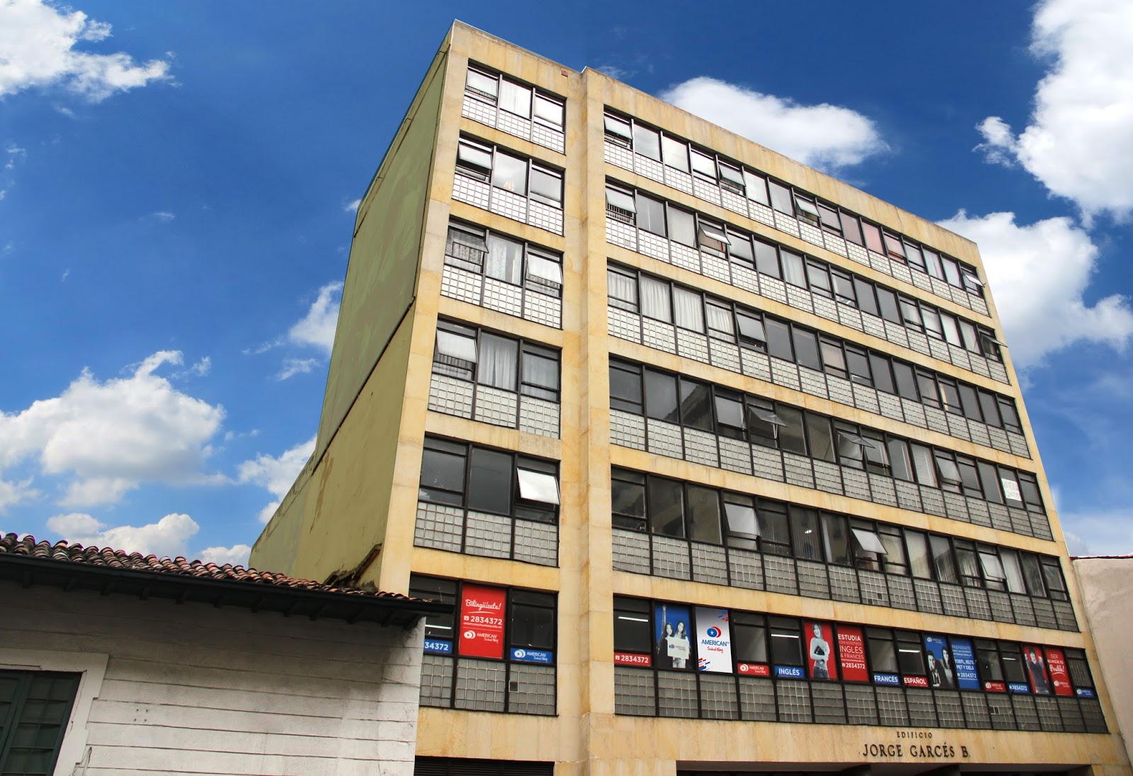 American School Way Nosotros