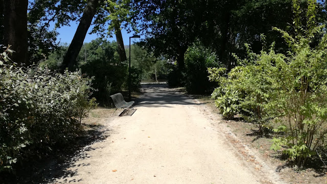 Zonas pedonais no Parque das Taipas Zonas pedonais no Parque das Taipas