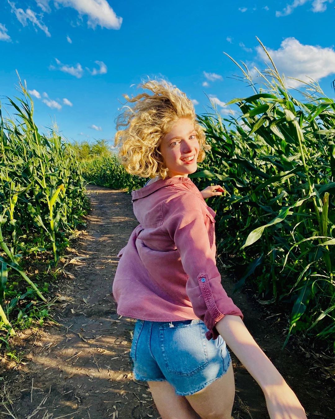 Elena Kampouris.