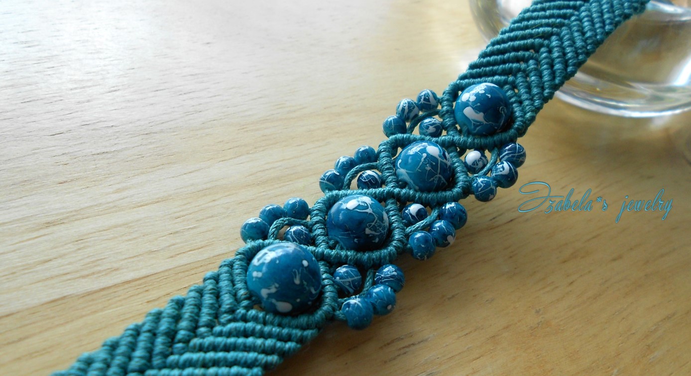 Macrame wavy chevron bracelets with beads / Izabela craftwork