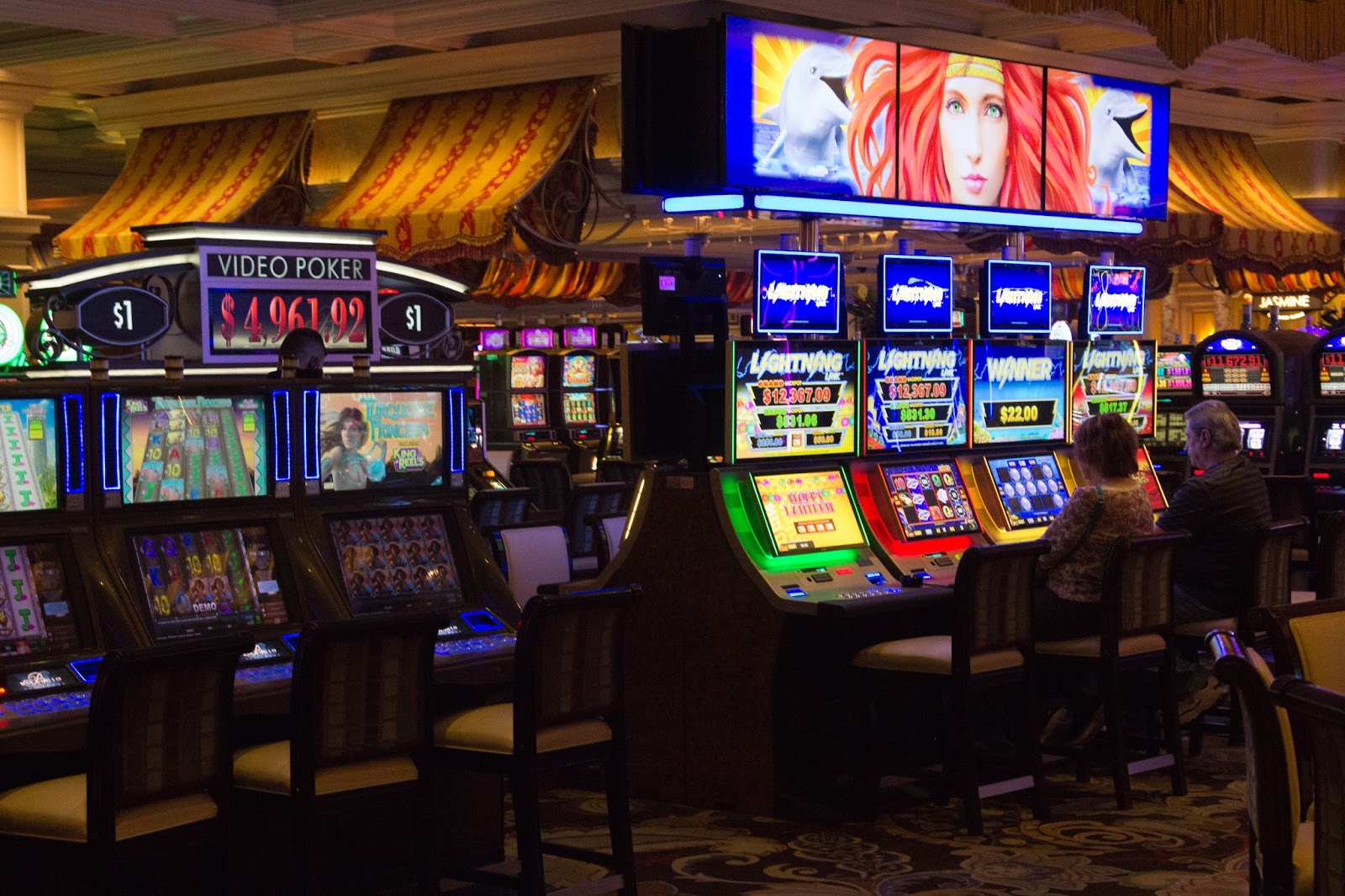 Игровые автоматы белатра gold club. Игровые автоматы 777 гаминатор. Аркадный автомат денди сега. Аркадный автомат mortal kombat 2. Игровые автоматы пин уп.