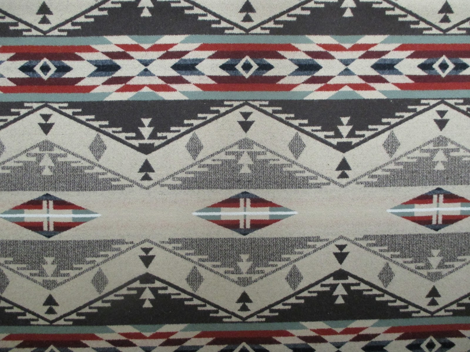 Pendleton Woolen Mill Store Blanket Weight Wool Jacquards