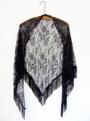 Bohemian scarf koronkowa chusta z frędzlami bohemian carf vintage clothes moda vintage chusta boho etno koronkowa netstylistka