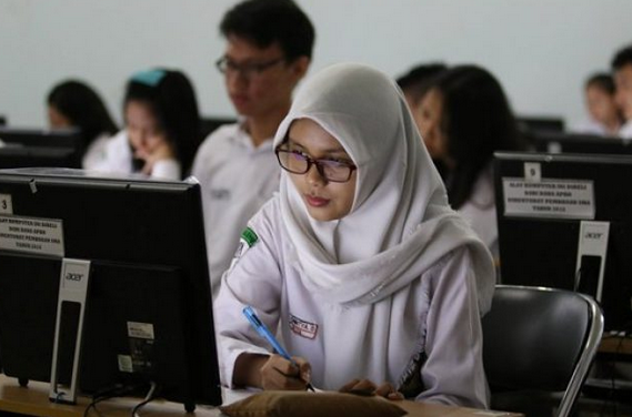 Contoh Soal Menunjukkan Dan Memperbaiki Kesalahan Penggunaan Kata Kalimat Dan Kepaduan Paragraf Unbk Smp 2020