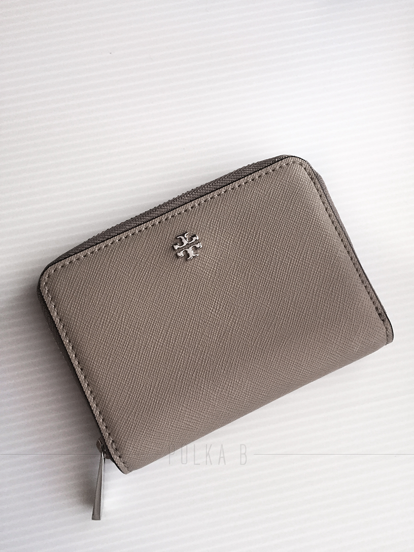TORY BURCH Monogrammed coin purse | Beige Women's Wallet | YOOX