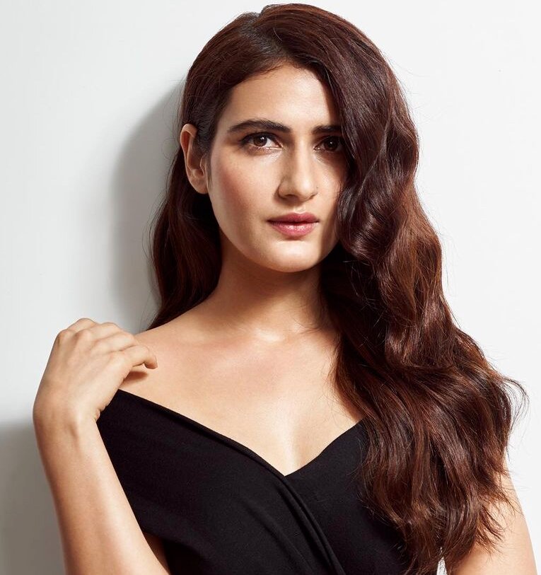 Fatima Sana Shaikh Height, Weight, Body Measurements.