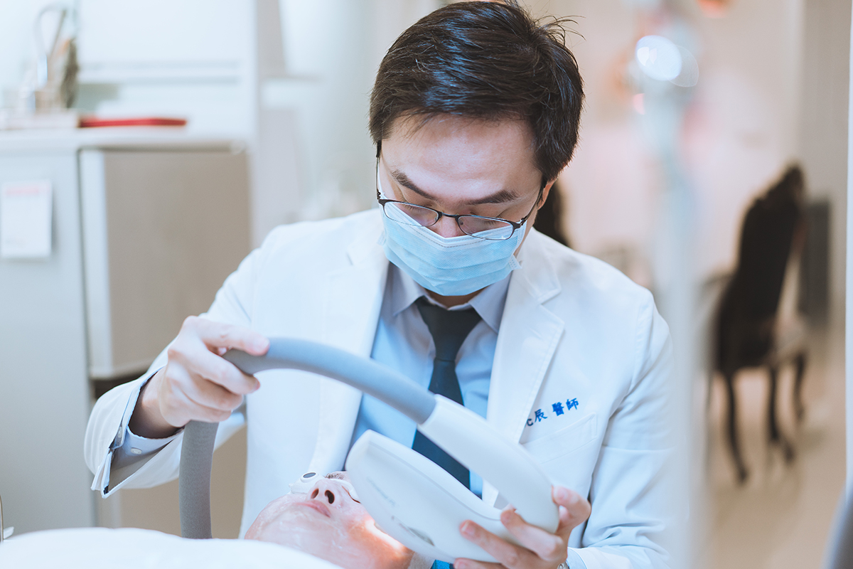 結婚雷射PicoSure755皮秒雷射M22彩衝光活氧泡泡水飛梭新竹皮秒雷射推薦林亮辰皮膚專科診所林亮辰醫師7