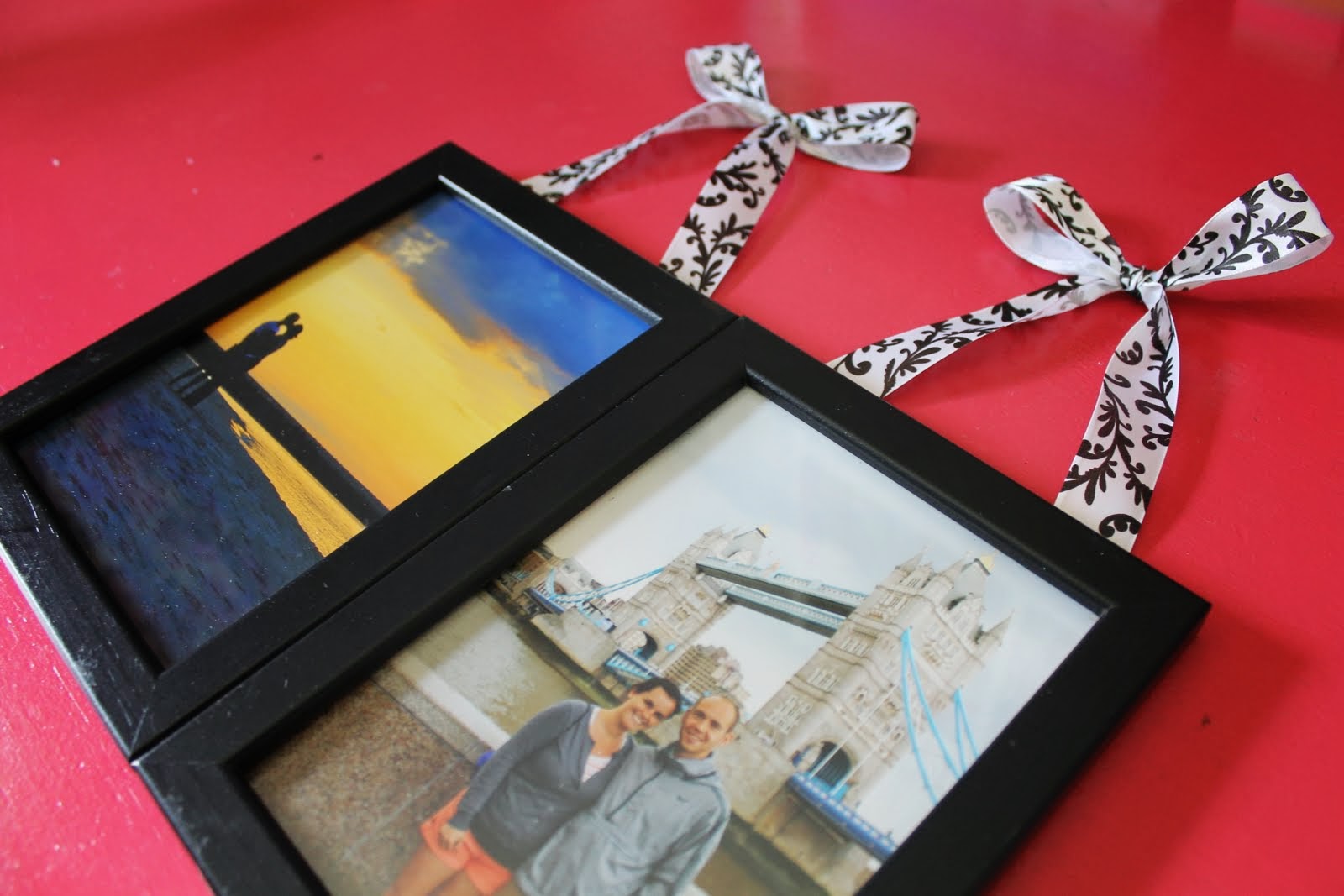 Hems and Haws: Bow Ribbon Frames