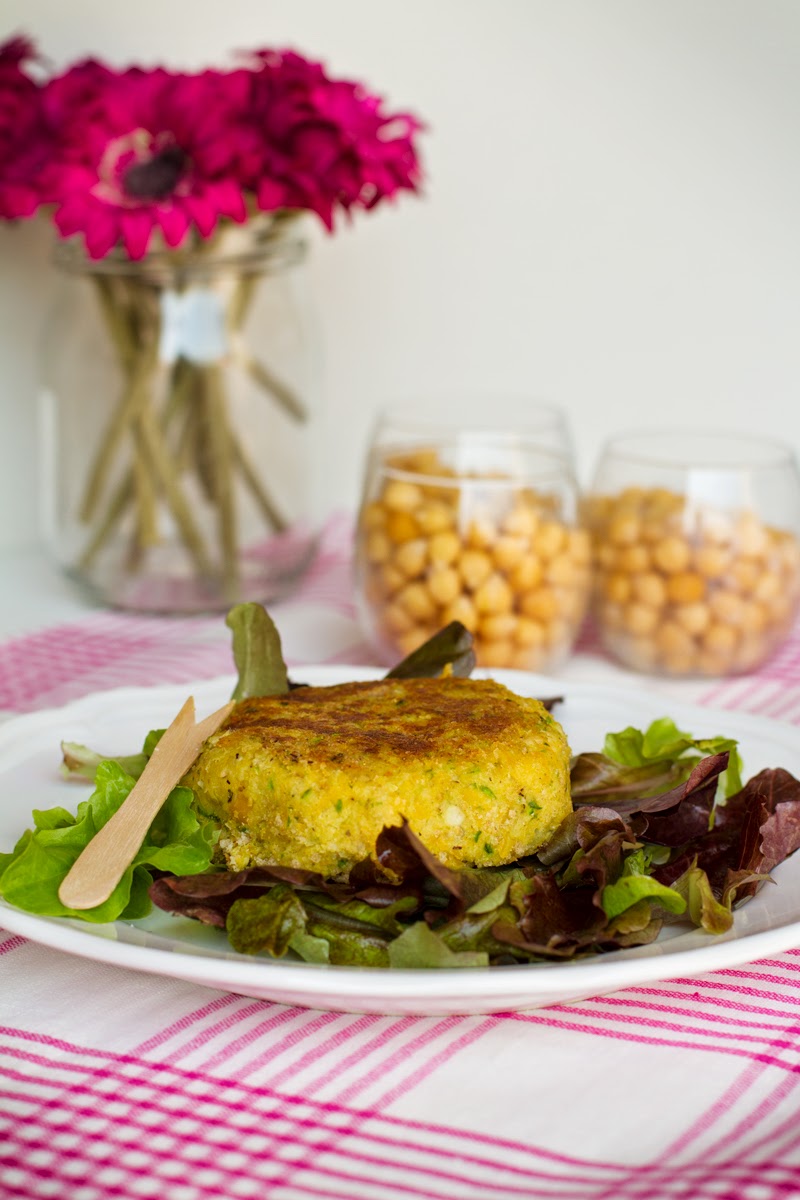 vegan burger di ceci e zucchine al curry