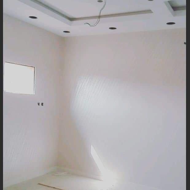 دان جوتان شبه لامع