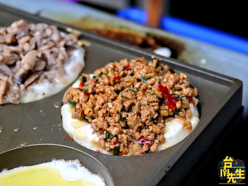 台南蛋堡/限量供應晚來吃不到/獨家研發自製麵糊/當天備料自製內餡/期間限定隱藏版口味/散步點心輕食下午茶