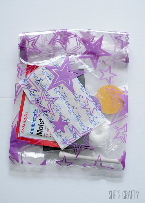 She's Crafty What to put in swag bags for a golf tournament