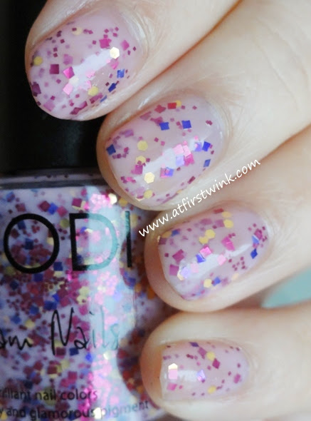 Modi Glam Nails nail polish no. 72 - Wild Strawberry