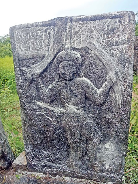1500 ετών, «Πέτρες ήρωας» που βρέθηκαν στη νότια Ινδία