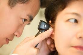 cara mengatasi radang telinga