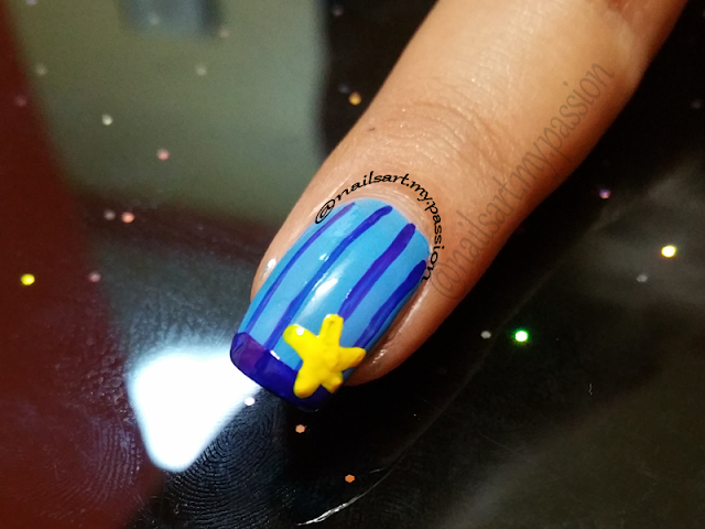 Tutorial 3: Blue Stripped Flower Nails