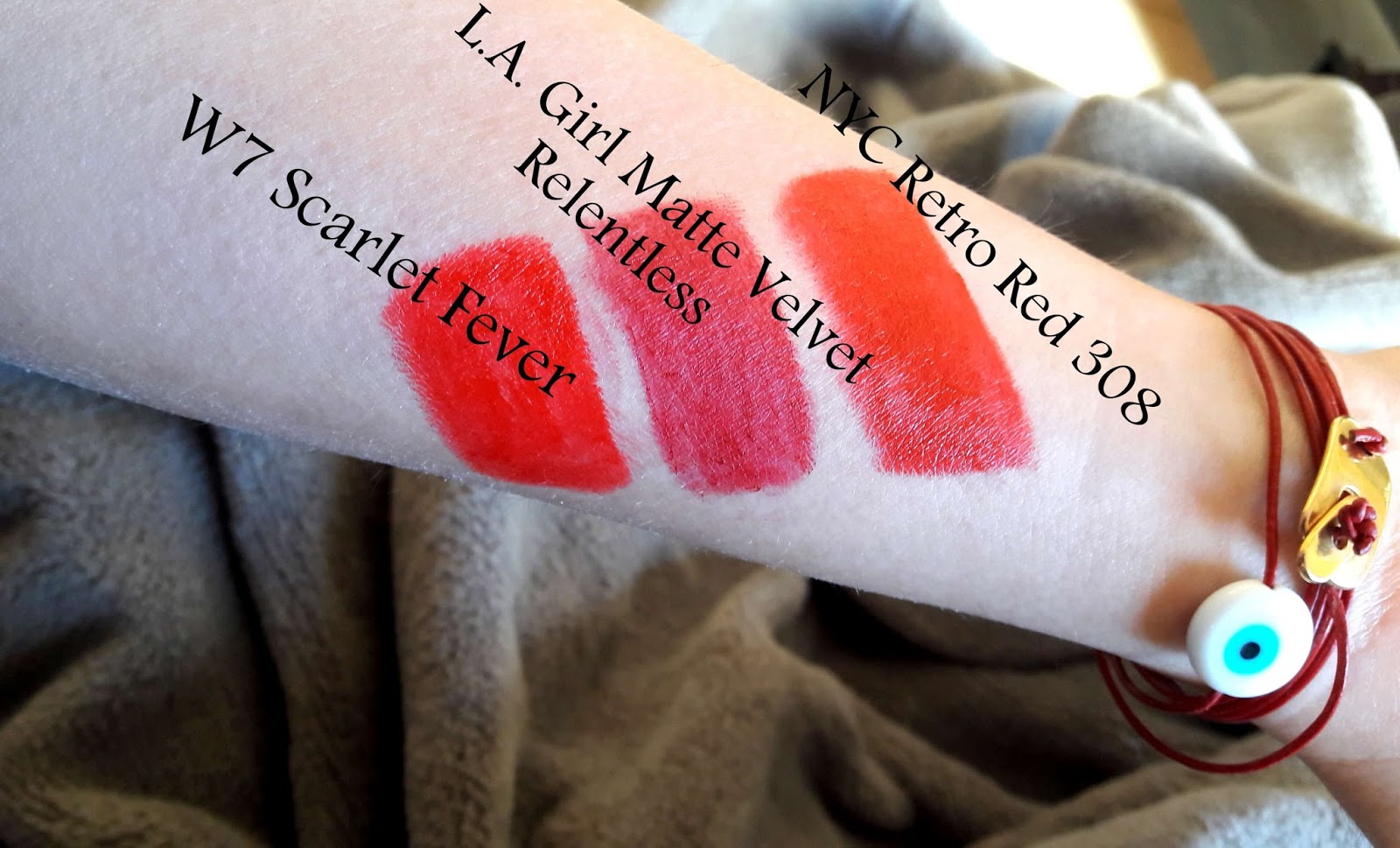 The perfect red lipstick for Christmas day Pink Daisy Loves