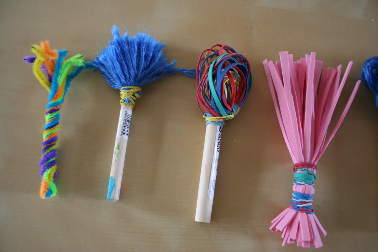 Homemade paint brush restorer