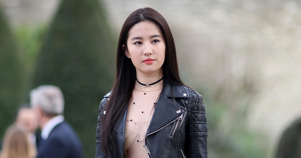 Liu Yifei Wiki, Height, Age, Boyfriend, Family, Biography & Facts