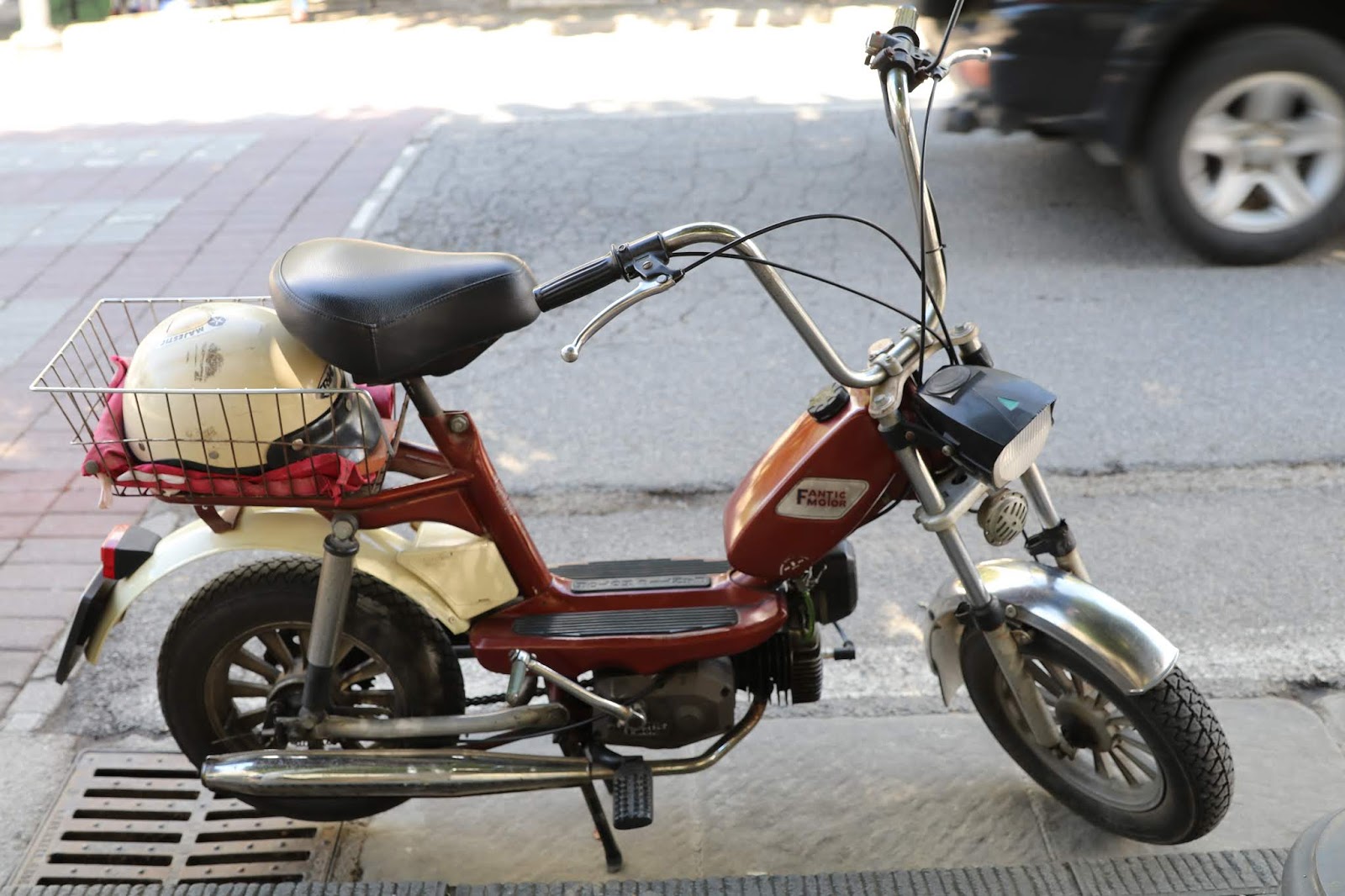 OldMotoDude Fantic MiniBike spotted in Castiglion Fiorentino, Italy.