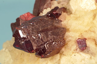 水銀・辰砂 | 山岳ガイド企画 tomotrek 水銀・辰砂 | 山岳ガイド企画 tomotrek