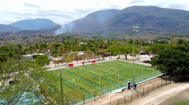 Para evitar estrés, reabren espacios deportivos en Santa María Huatulco Para evitar estrés, reabren espacios deportivos en Santa María Huatulco