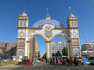 Portada de la Feria de Abril 2016 - Sevilla Cara interior