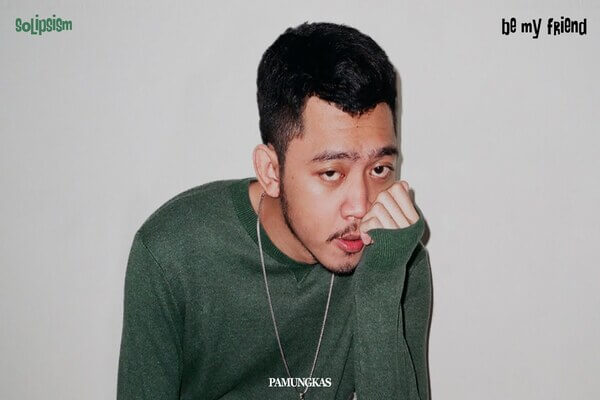 Lirik Lagu Pamungkas - Be My Friend dan Terjemahan