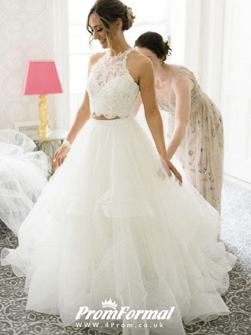 Simple Ideas When Choosing a Wedding Dress and Bridal Accessories