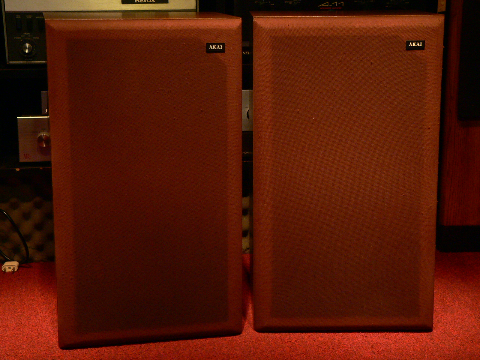 AKAI SW 137 Speakers - Near Mint Condition includes Stands ! Photo ...