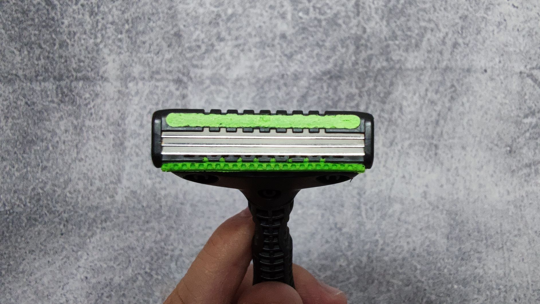 Schick Xtreme 3 Sensitive Disposable Razor