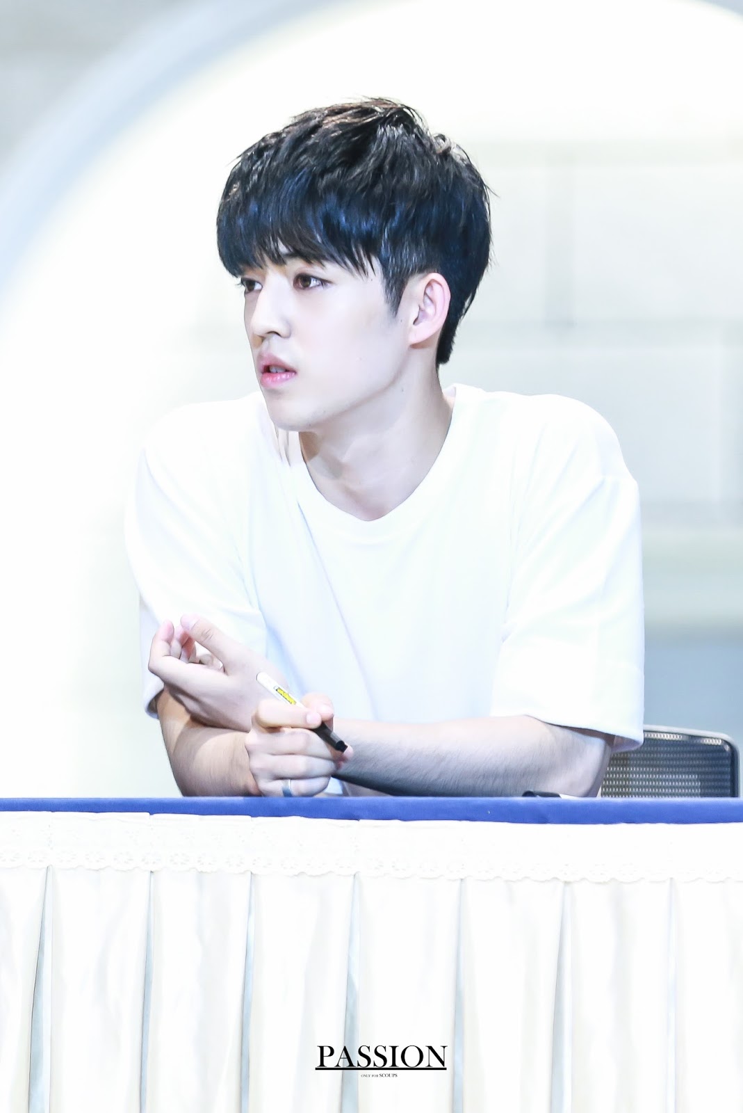 속눈썹이 길어서 자르고 다니는 세븐틴 에스쿱스 | 인스티즈