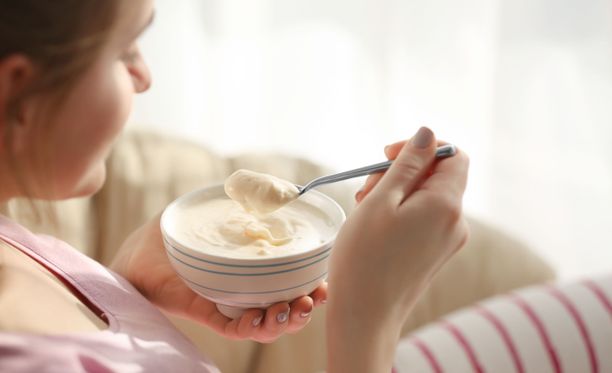 Research: Yogurt can help keep weight under control + 3 other great health effectsa