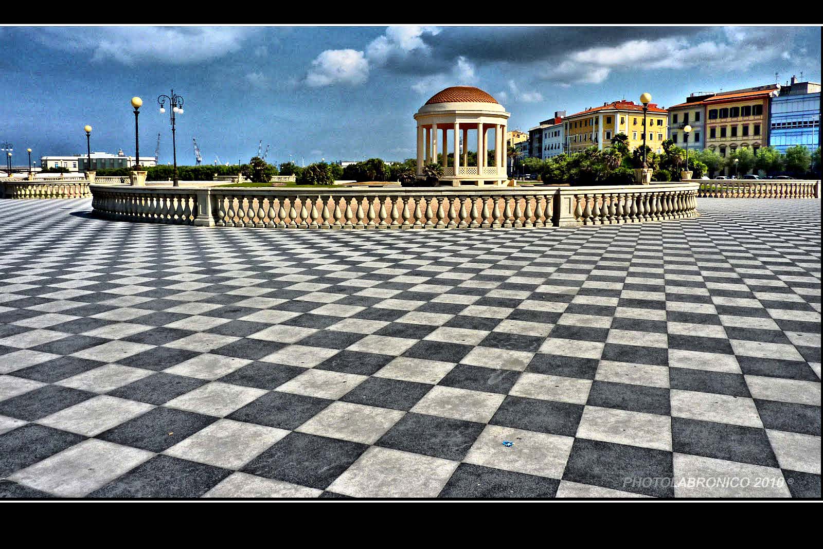 Photolabronico Immagini della Terrazza Mascagni a Livorno Photolabronico Immagini della Terrazza Mascagni a Livorno