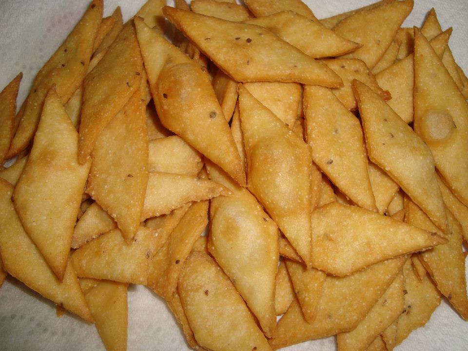 Pakistani Kitchen Namak Paray pakistani-kitchen-namak-paray