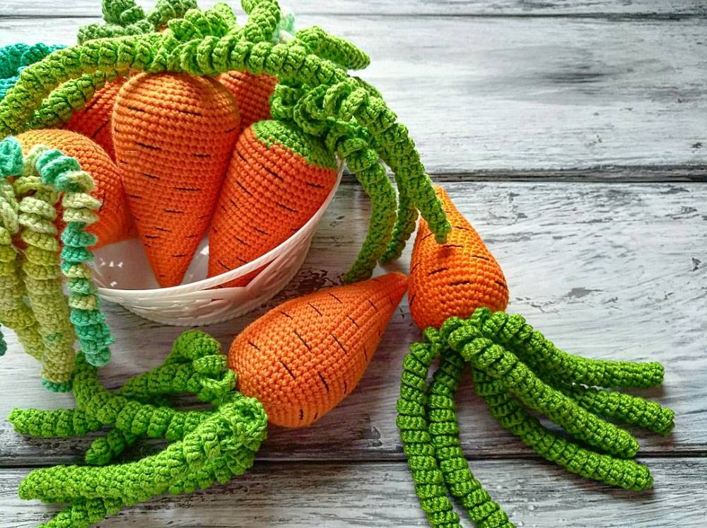 Crochet carrot